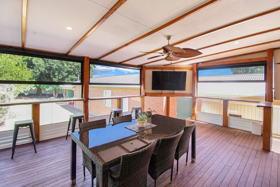 Outdoor Entertaining Area + TV