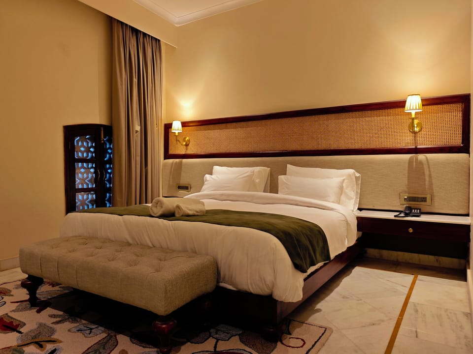 Deluxe Suite Room Non Ganga View | Soundproofing, iron/ironing board, free WiFi, bed sheets