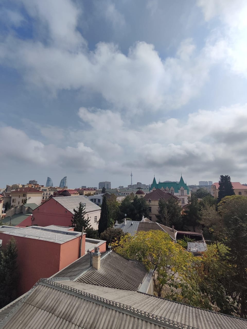 City Triple Room | Soundproofing, free WiFi, bed sheets