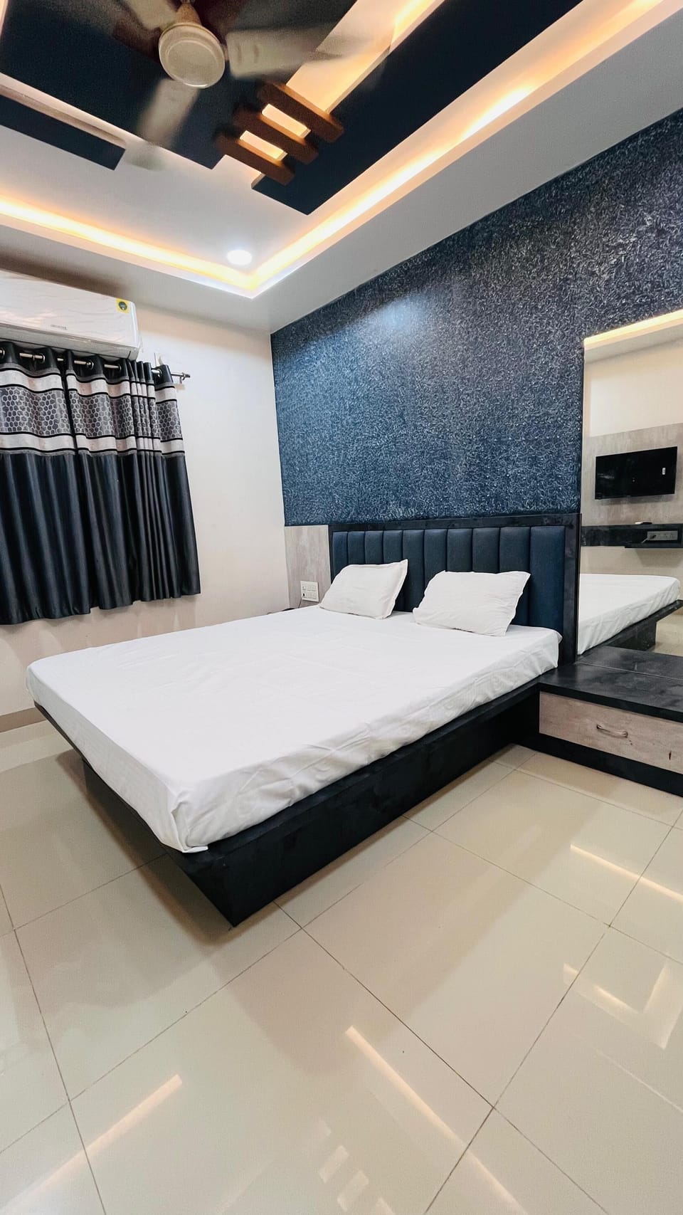 Deluxe Room | Free WiFi