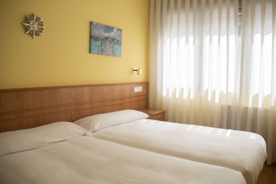 Standard Double or Twin Room | In-room safe, desk, blackout drapes, iron/ironing board