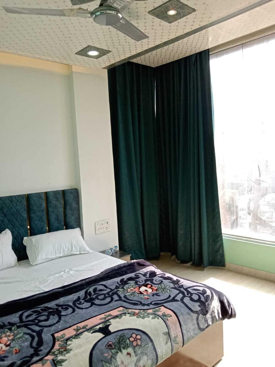 Egyptian cotton sheets, premium bedding, individually decorated
