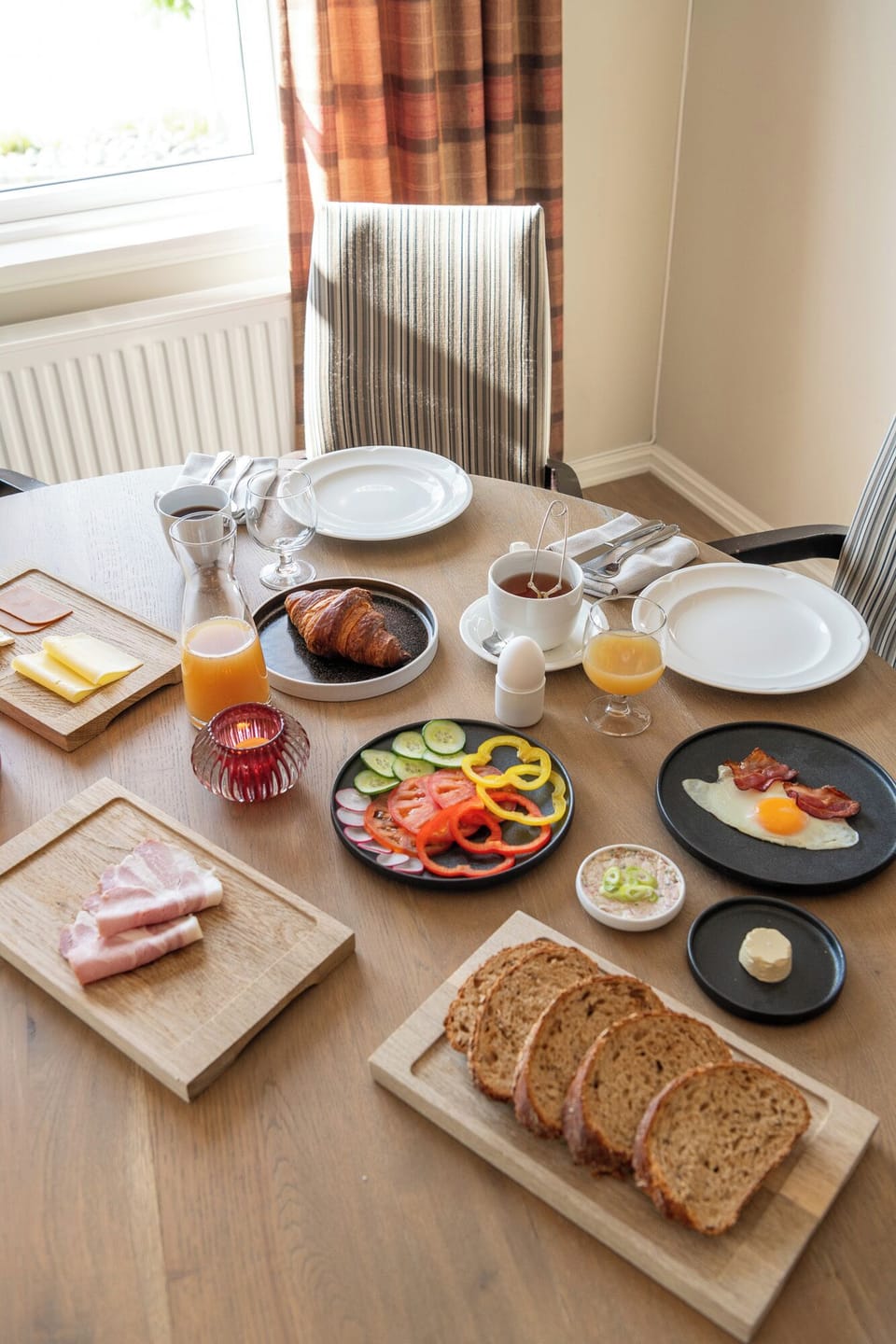 Free daily local cuisine breakfast