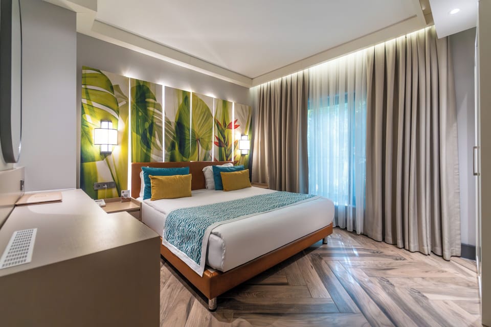 Villa with Garden View | Premium bedding, free minibar, in-room safe, soundproofing