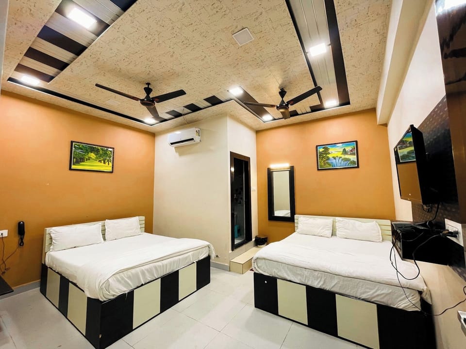 Family Room | Soundproofing, free WiFi, bed sheets