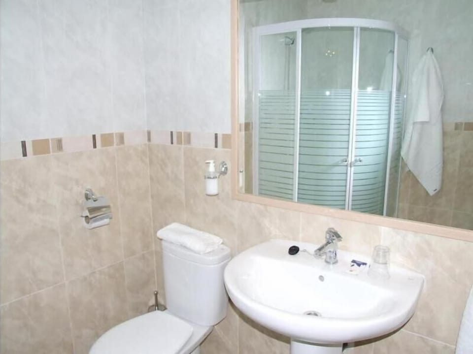 Free toiletries, towels