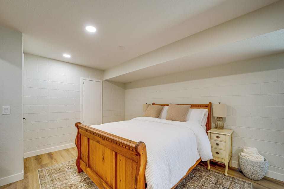 House (3 Bedrooms) | Interior