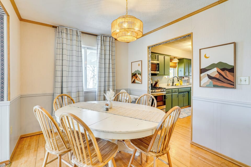 House (3 Bedrooms) | Interior