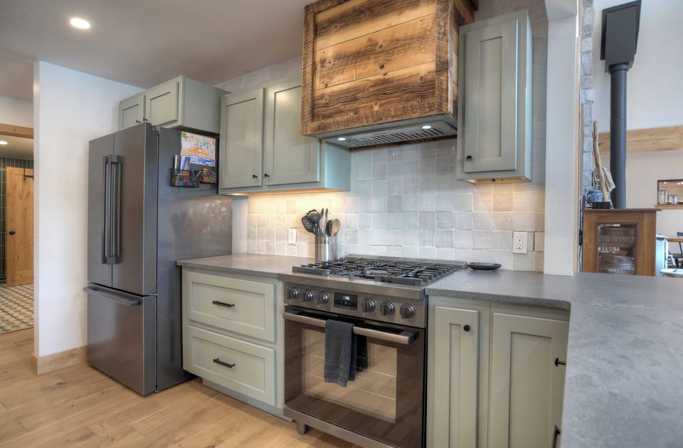 Fully stocked Kitchen