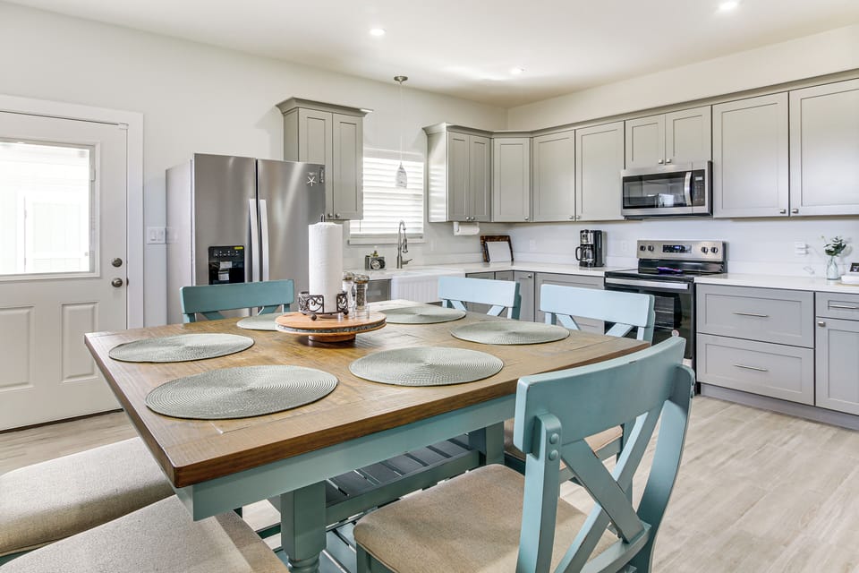 House (3 Bedrooms) | Interior