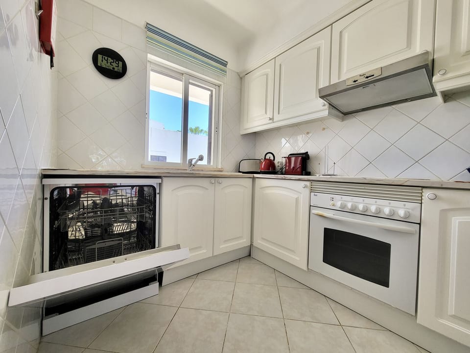 Microwave, oven, dishwasher, electric kettle