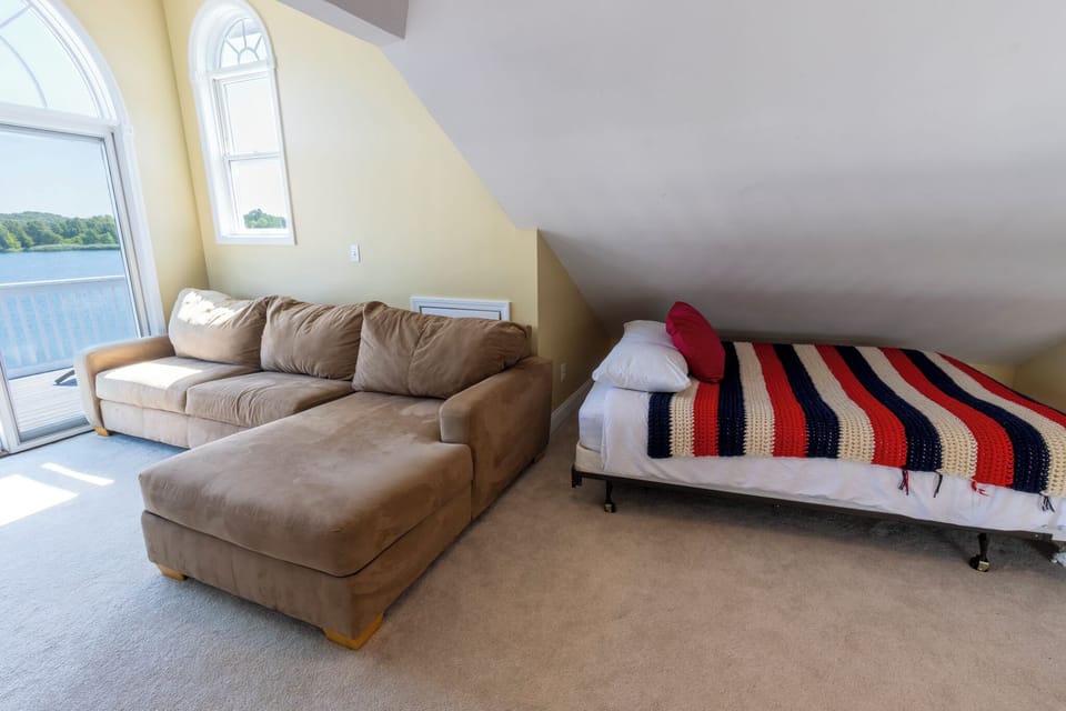 Second Level | Loft | Twin | Queen | Full | Bath