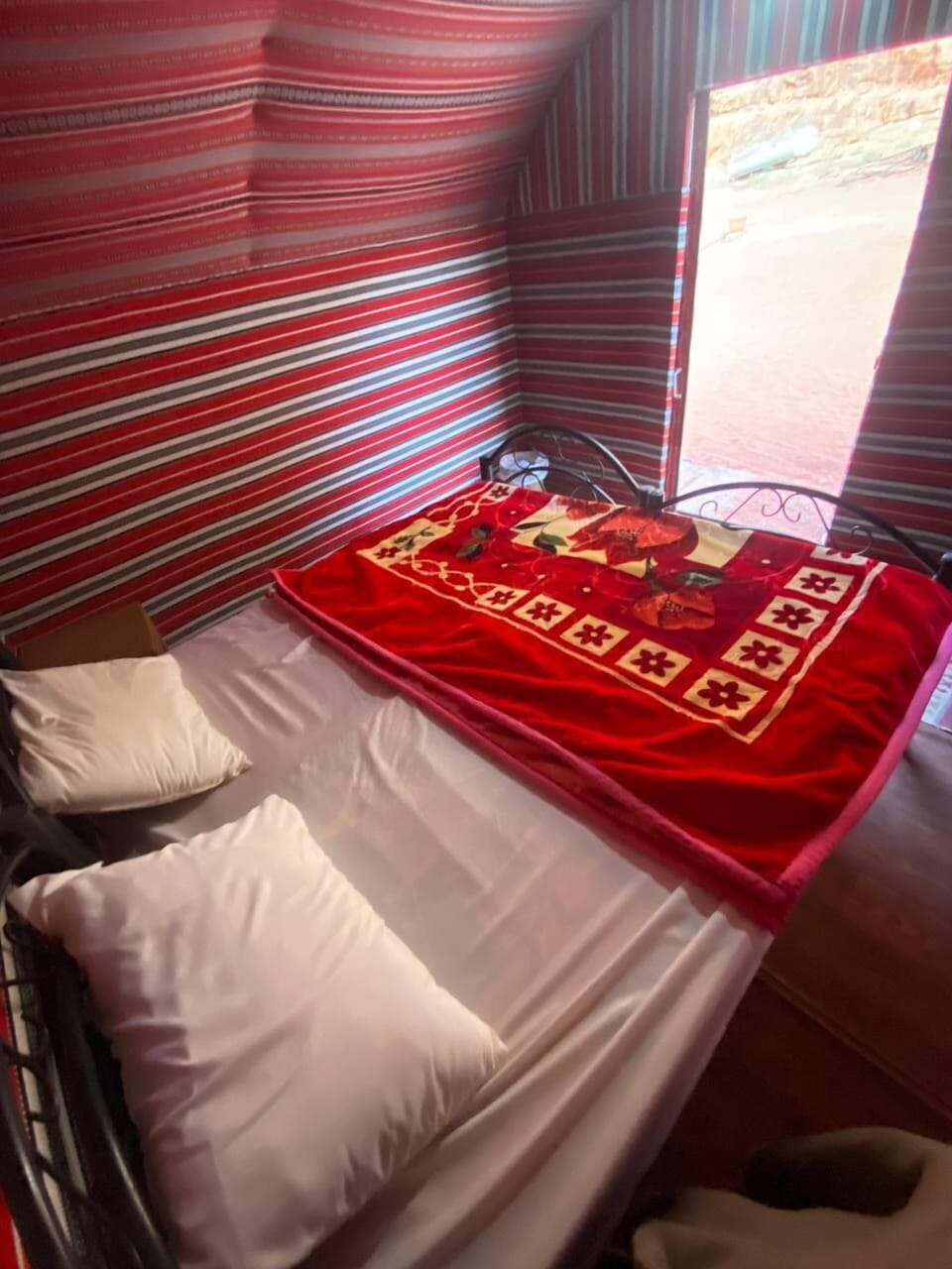 Deluxe Double Room with Mountain View | Soundproofing, WiFi