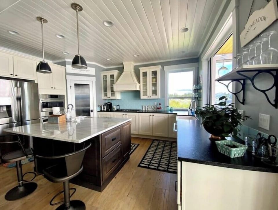 Another angle of our amazing kitchen!