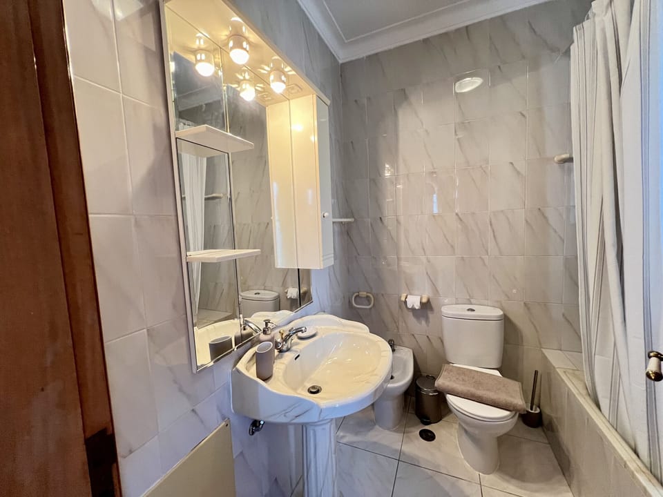 Vilamoura White House Villa by Homing Villa in Quarteira