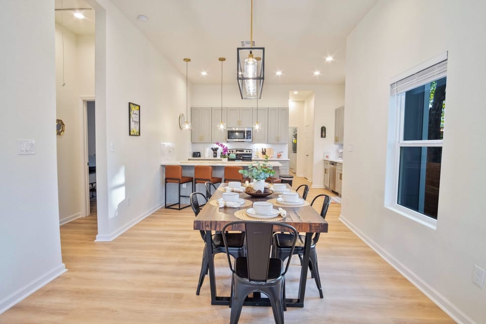 House (3 Bedrooms) | In-room dining