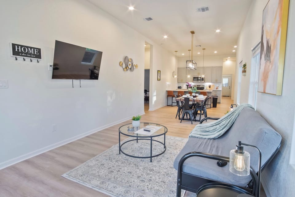House (3 Bedrooms) | Living area | 50-inch TV with digital channels
