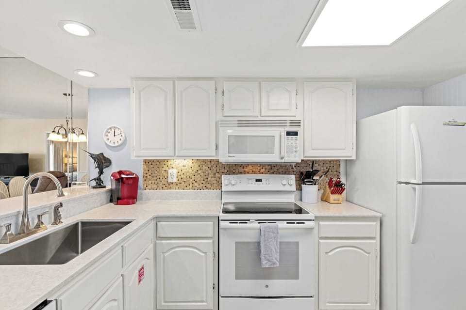 Full Kitchen
