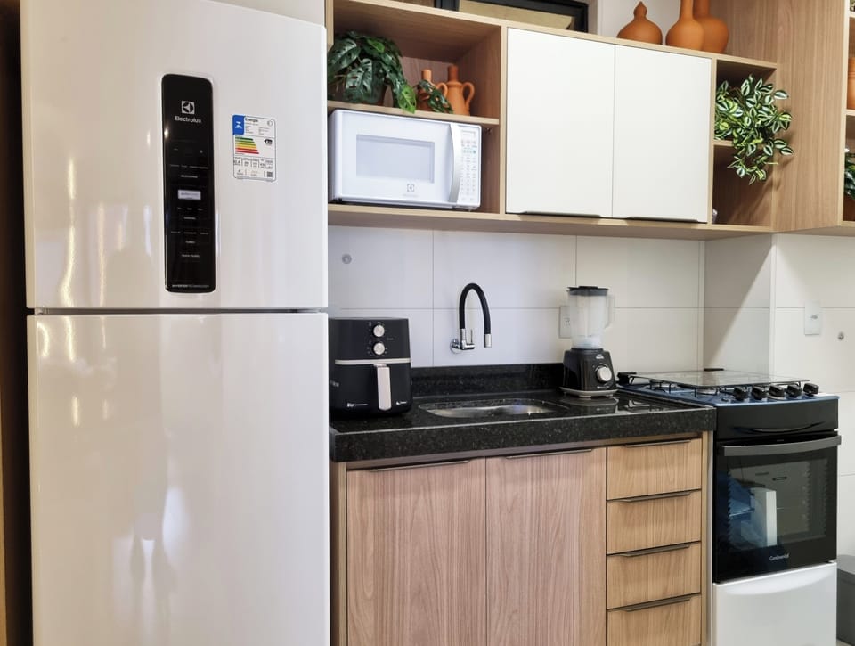 Apartment | Private kitchen | Cookware/dishes/utensils, freezer