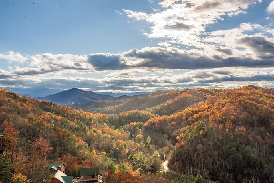 Enjoy the surrounding mountains! Watch as the valley fills with clouds or as the sun rises from behind the mountains to burn off the fog. 