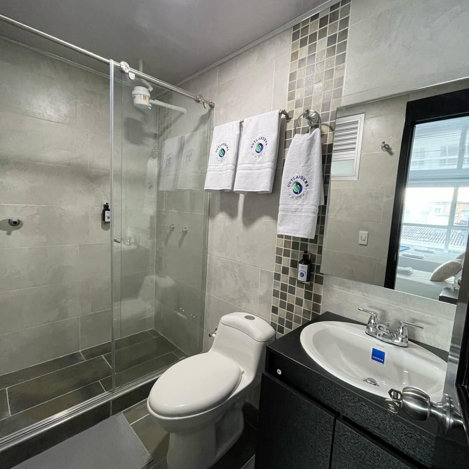 Superior Triple Room | Bathroom | Shower, towels, soap, shampoo
