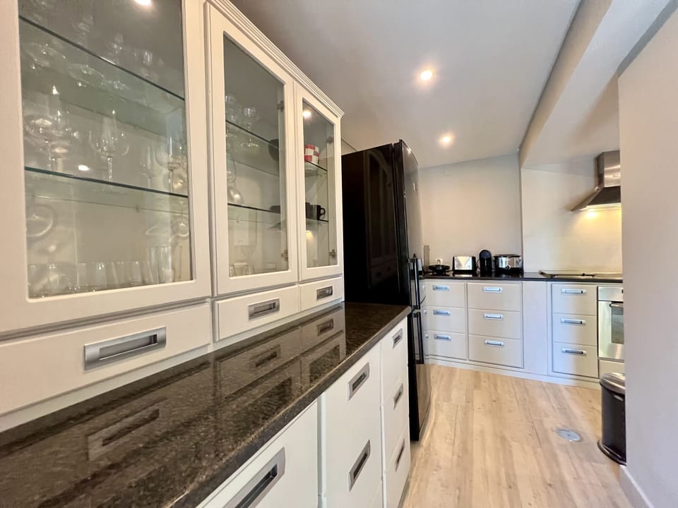 Microwave, oven, coffee/tea maker, electric kettle