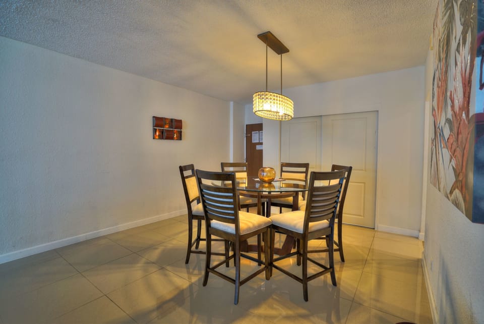 2 bedrooms, in-room safe, individually decorated, individually furnished