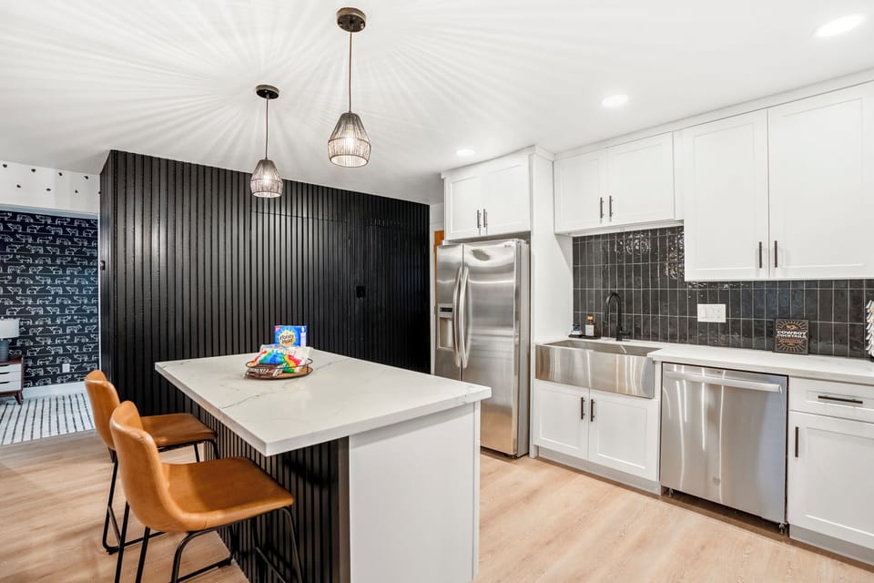 Fully Stocked Kitchen