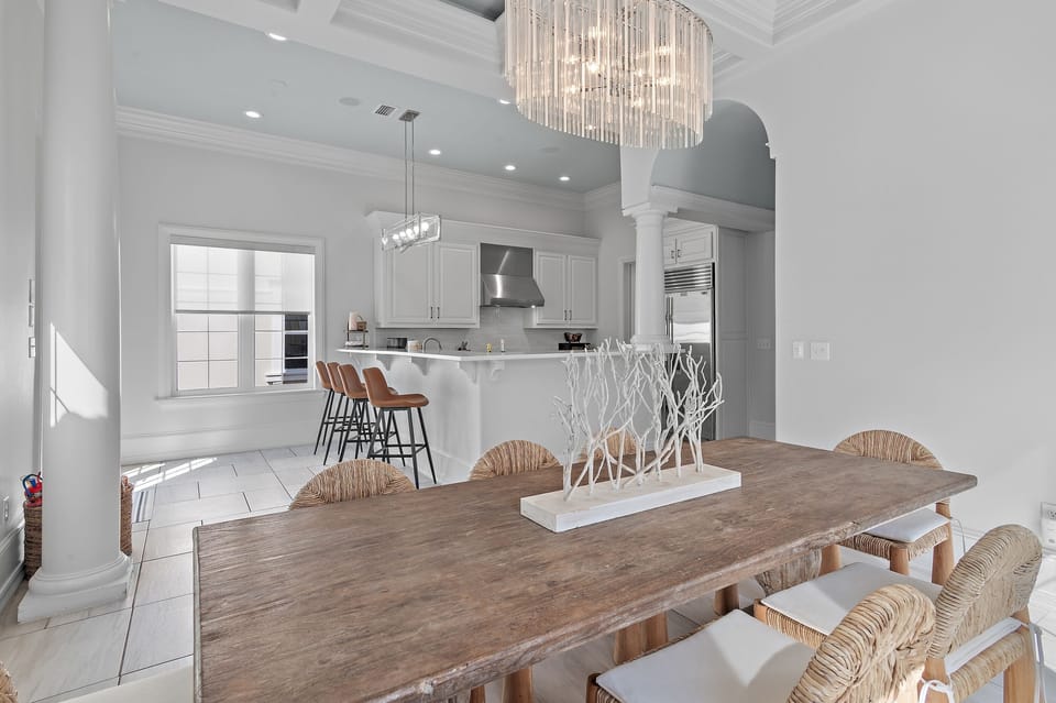 The Blue Pearl - Blue Mountain Beach - First Floor - Kitchen/Dining Area