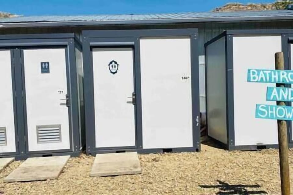 Showers and Toilet units 