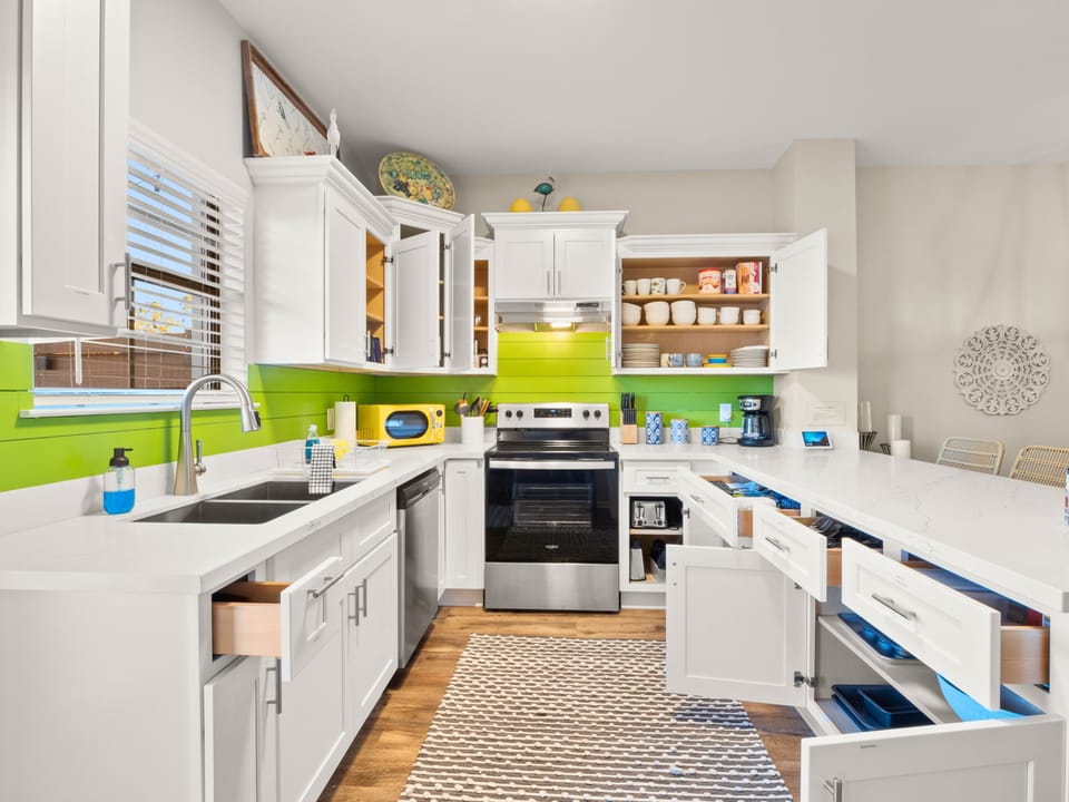 Fully equipped kitchen