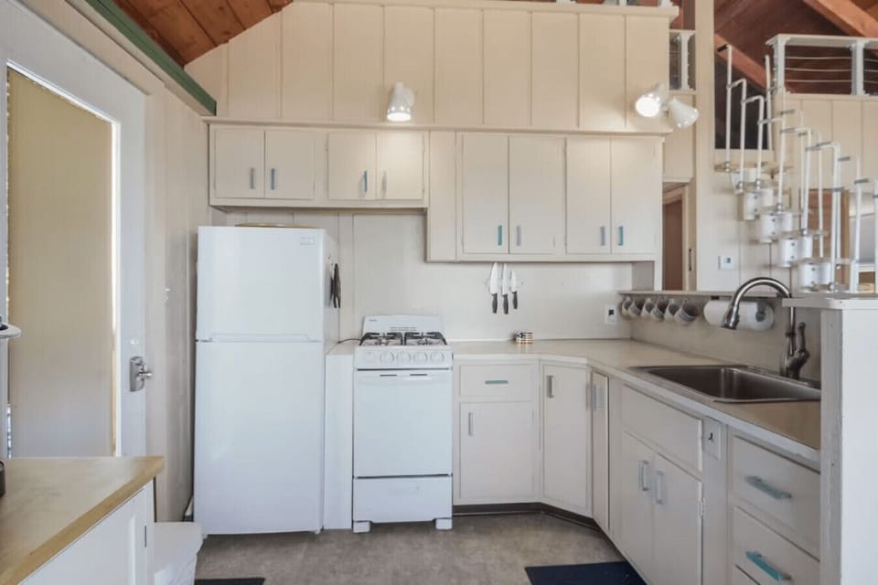 Fully Equipped Kitchen for Your Culinary Adventures.