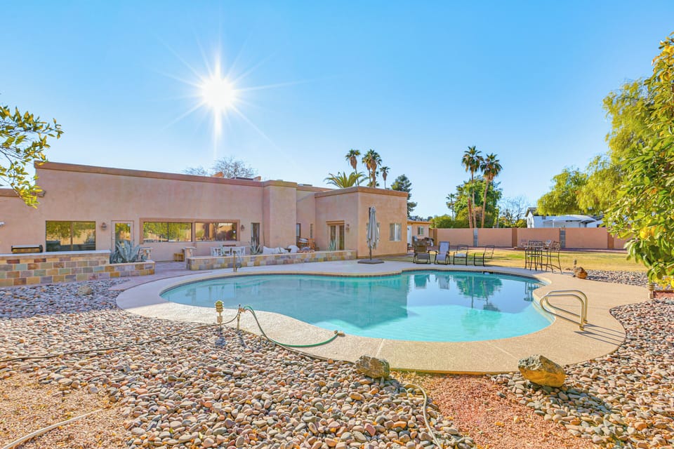 Shared Backyard | Outdoor Pool