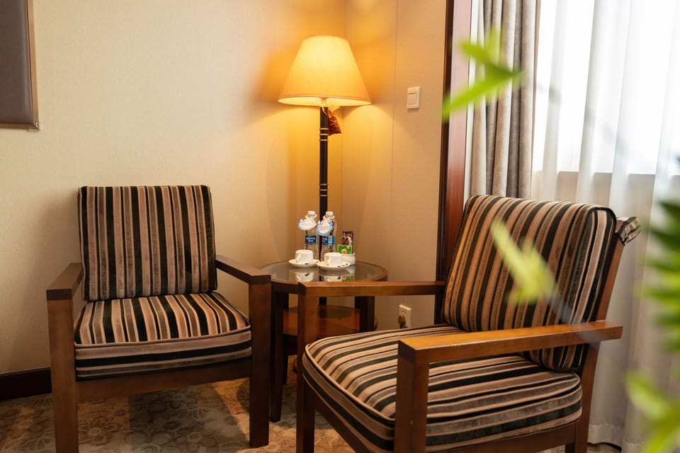 Premium bedding, minibar (some free items), in-room safe, desk