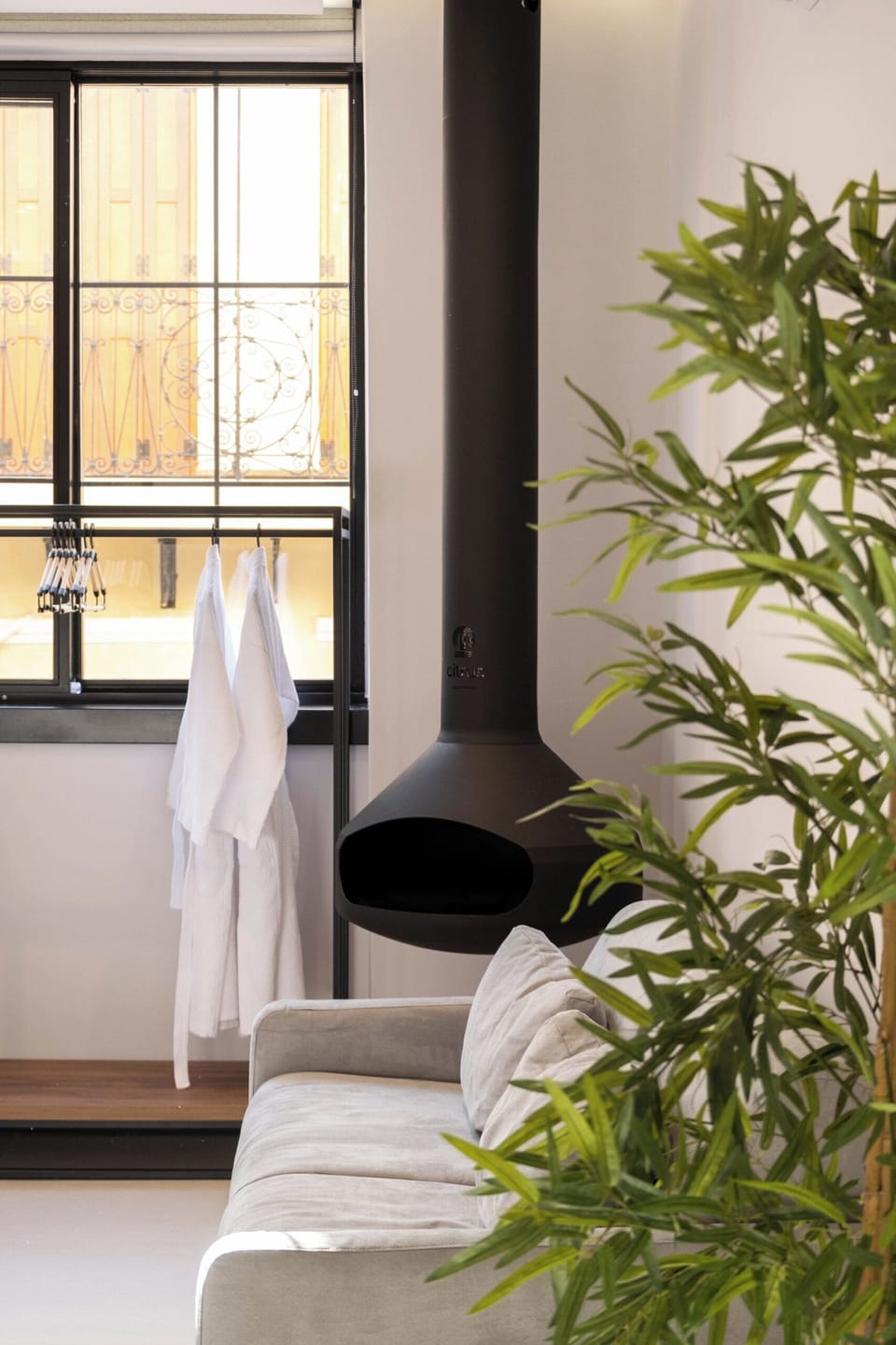 Comfort Suite, City View | Heating