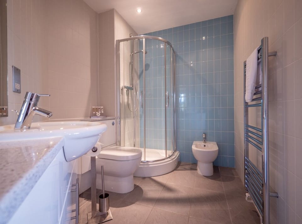 Ensuite bathroom