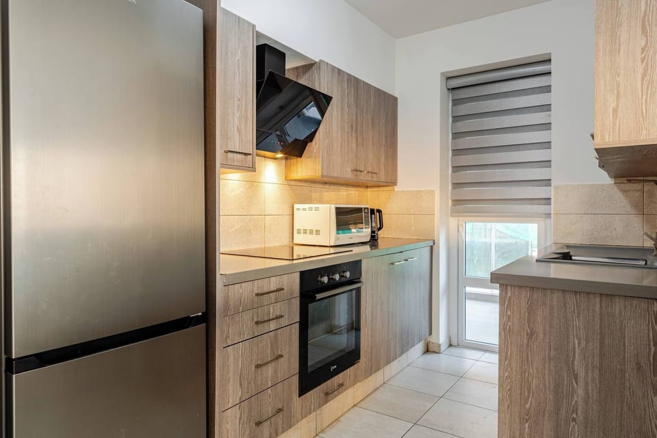 Apartment, 3 Bedrooms, Accessible, Smoking | Private kitchen