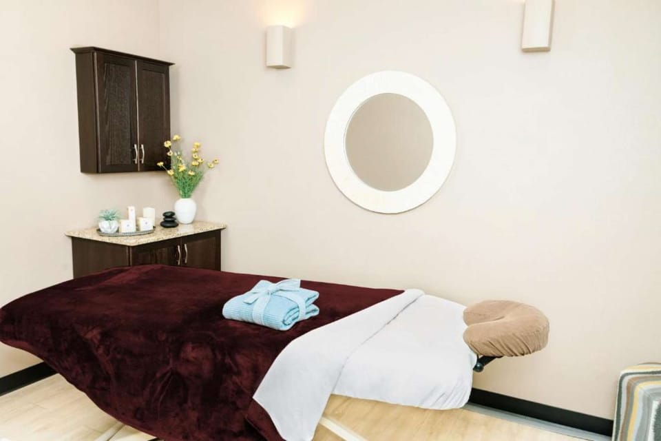 Find inner peace at our resort day spa. Our professionally trained Spa Therapists will lull you into total relaxation. Located inside the Ridge Sports Center, The Spa at Eagle Crest, offers massages, facials and waxing.