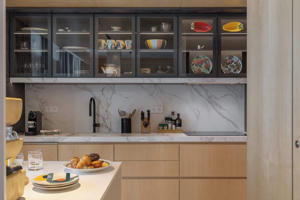 Fully equipped modern kitchen with Bosch appliances and generous counter space.