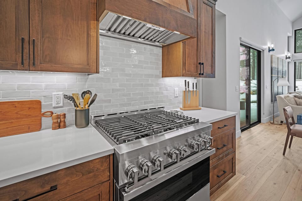 18184 Forestbrook-09