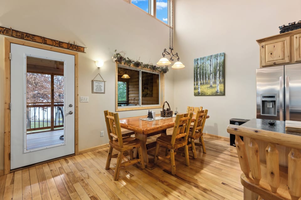 Villa #25 - 4 Bedrooms, 3 Bathrooms | Dining room