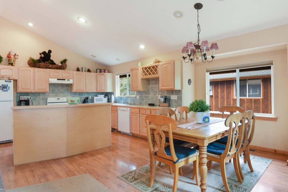 Kitchen and dining area