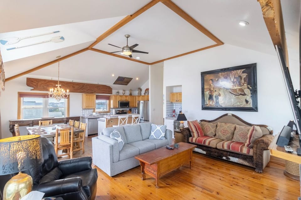 Top Level Living Area