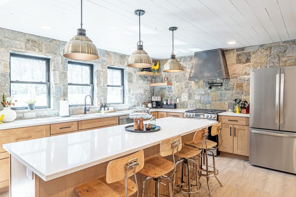Dining room table/breakfast bar for seating up to 10.