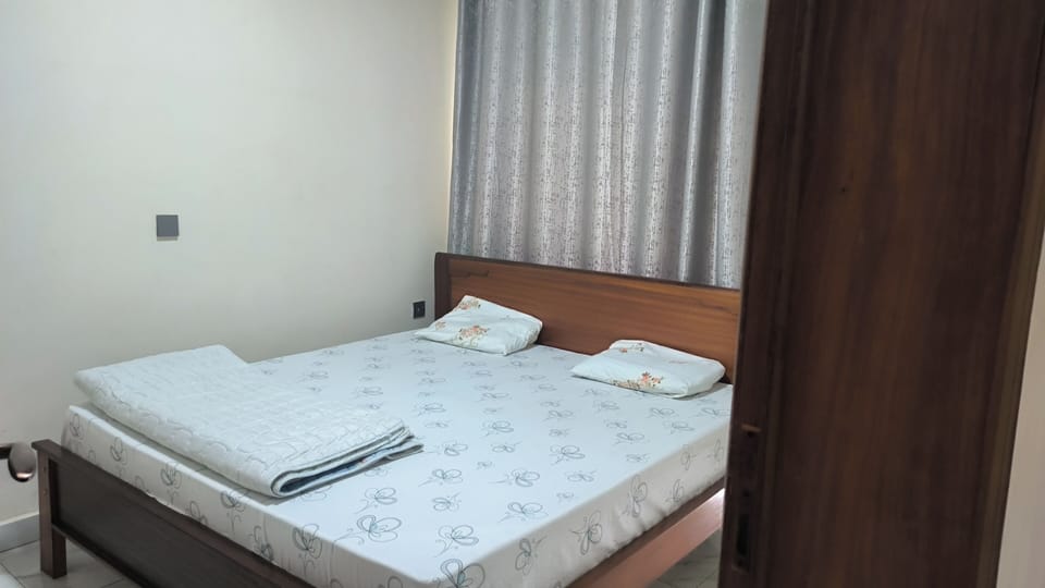 Standard Single Room, City View | WiFi (free)