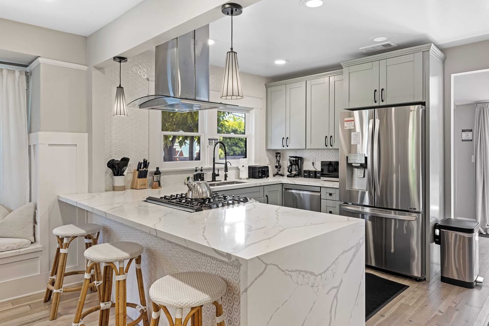 House (4 Bedrooms) | Interior