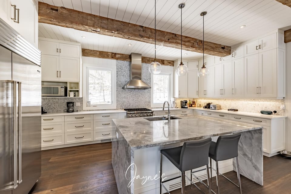 Kitchen &amp; Bar Seating