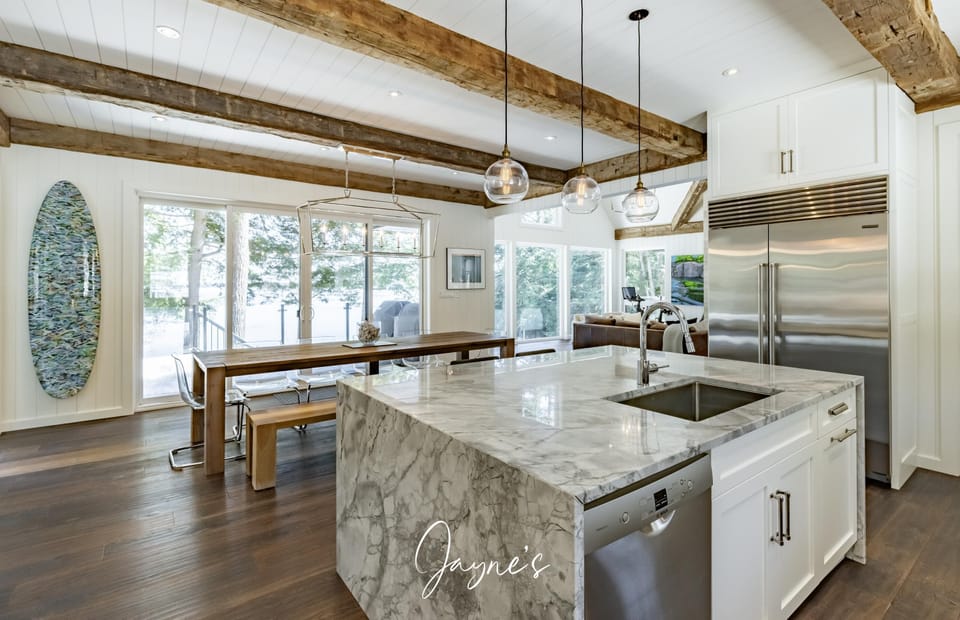 Kitchen &amp; Dining