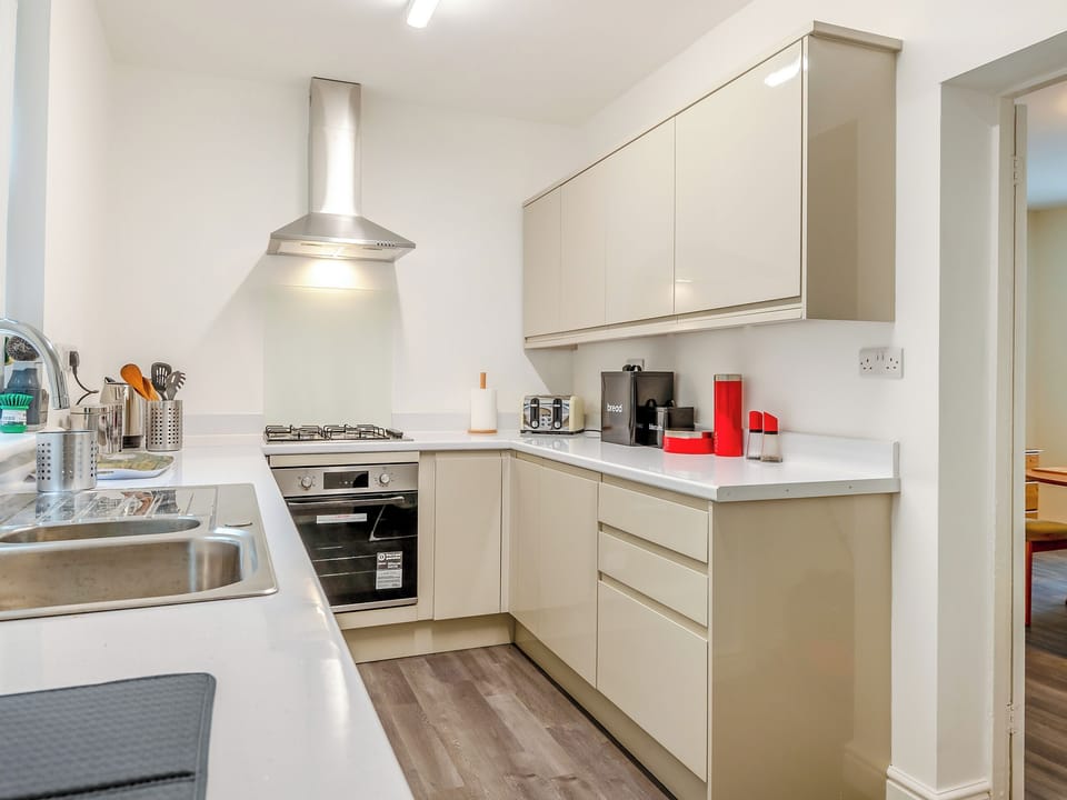 Kitchen | Homeleigh, Stroud