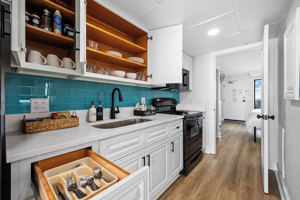 Equipped Kitchen